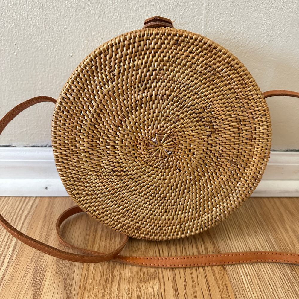 Boho Handwoven Round Rattan Crossbody Purse Flower Weaving Bali Bag Leather - Picture 10 of 12